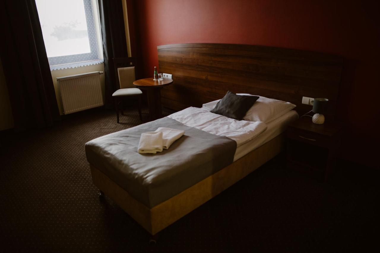 Hotel Ab Tychy Εξωτερικό φωτογραφία